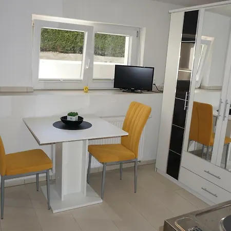Souterraine-findlinge Apartment *